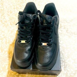 Men’s Nike Air Force 1 Supremes